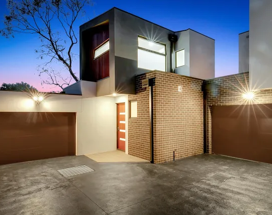 High-End-Building-Construction-0K8A0382-640w